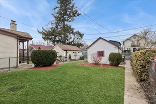 7925 W Cressett Dr, Elmwood Park, IL 60707 - Photo 18