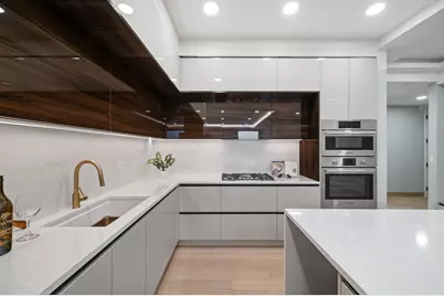 466 N Paulina Street #301, Chicago, IL 60622 - Photo 2