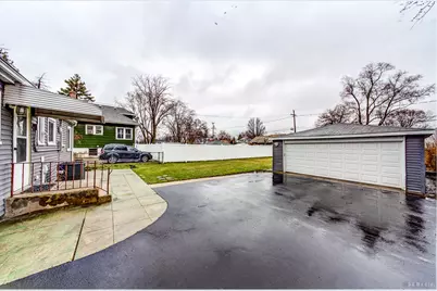 4243 Konrad Avenue, Lyons, IL 60534 - Photo 2