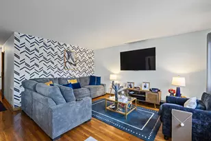 9627 S Wallace St, Chicago, IL 60628 - Photo 2