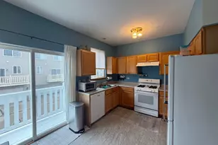 1605 Samuel Ct, Gurnee, IL 60031 - Photo 8