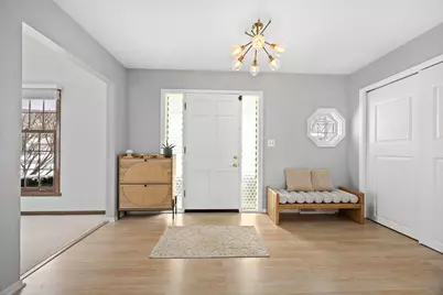 1532 Swallow Street, Naperville, IL 60565 - Photo 4