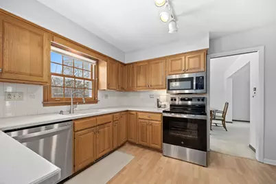 1532 Swallow Street, Naperville, IL 60565 - Photo 10