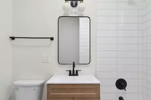 1340 W Hollywood Ave, Chicago, IL 60660 - Photo 18