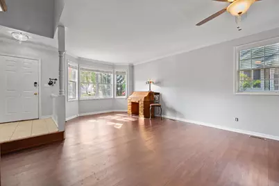 820 Derby Course, Saint Charles, IL 60174 - Photo 4