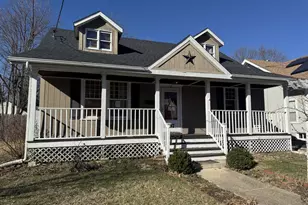 337 W 3rd St, Sandwich, IL 60548 - Photo 1