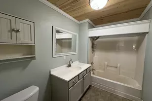 337 W 3rd St, Sandwich, IL 60548 - Photo 8