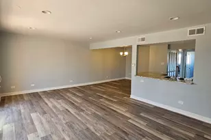 520 N Roberts Dr, Glenwood, IL 60425 - Photo 2