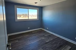 520 N Roberts Dr, Glenwood, IL 60425 - Photo 8