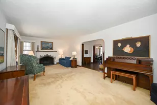 1243 Hawthorne Ln, Downers Grove, IL 60515 - Photo 14