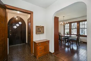 1243 Hawthorne Ln, Downers Grove, IL 60515 - Photo 10