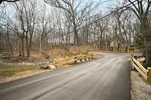 1243 Hawthorne Ln, Downers Grove, IL 60515 - Photo 4