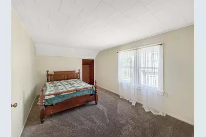 405 N Apple Avenue, Freeport, IL 61032 - Photo 16