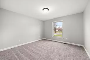 1262 Deerpath Dr, Yorkville, IL 60560 - Photo 10