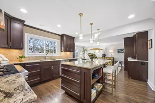 606 W Franklin St, Wheaton, IL 60187 - Photo 18