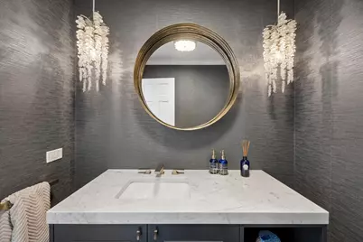 606 W Franklin Street, Wheaton, IL 60187 - Photo 24