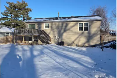 210 Hazelwood Drive, Lindenhurst, IL 60046 - Photo 2