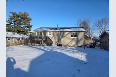 210 Hazelwood Drive, Lindenhurst, IL 60046 - Photo 24