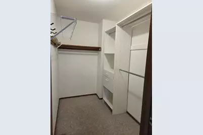 210 Hazelwood Drive, Lindenhurst, IL 60046 - Photo 16