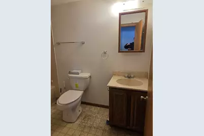 210 Hazelwood Drive, Lindenhurst, IL 60046 - Photo 18