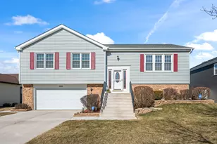 1220 Dorchester Ln, Hoffman Estates, IL 60169 - Photo 1