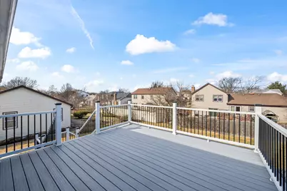 1220 Dorchester Lane, Hoffman Estates, IL 60169 - Photo 14