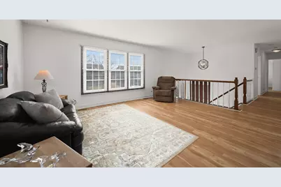 1220 Dorchester Lane, Hoffman Estates, IL 60169 - Photo 6