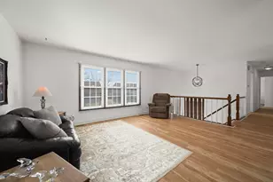 1220 Dorchester Ln, Hoffman Estates, IL 60169 - Photo 6