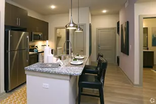 670 E Algonquin Rd, Schaumburg, IL 60173 - Photo 6