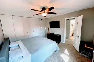 5543 E Lake Dr, Lisle, IL 60532 - Photo 10