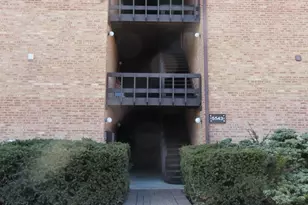 5543 E Lake Dr, Lisle, IL 60532 - Photo 2