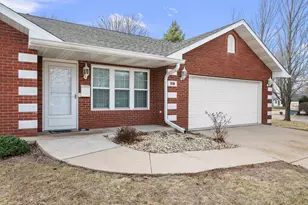 918 S Chicago St, Geneseo, IL 61254 - Photo 2