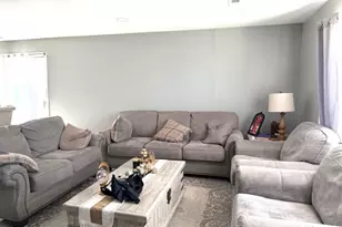 10309 Parkside Ave, Oak Lawn, IL 60453 - Photo 4