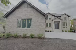 7234 Roxbury Ct, Long Grove, IL 60060 - Photo 2