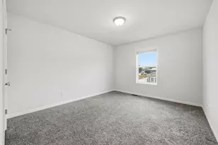 1574 Warrenton Dr, Byron, IL 61010 - Photo 10