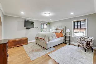 9761 Elm Terrace, Des Plaines, IL 60016 - Photo 10