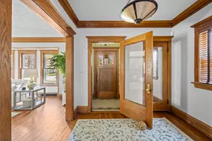 939 Ashland Ave, Wilmette, IL 60091 - Photo 2