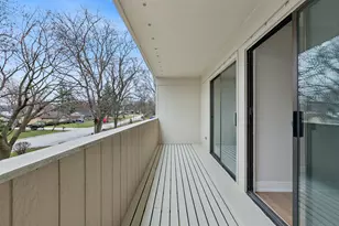 27 Sorrento Dr, Palos Heights, IL 60463 - Photo 16