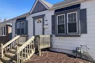 17821 Roy St, Lansing, IL 60438 - Photo 2