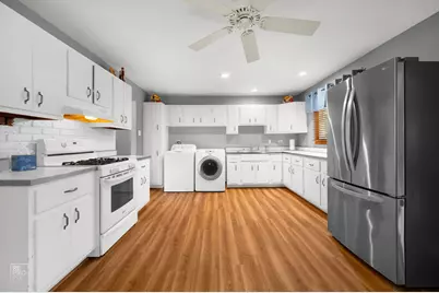 835 Bryn Mawr Avenue, Bartlett, IL 60103 - Photo 8