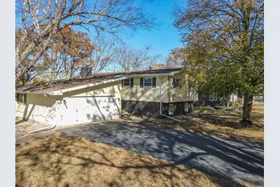 1752 Bittersweet Drive, Saint Anne, IL 60964 - Photo 2