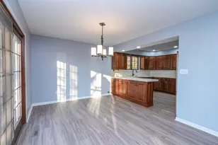 1752 Bittersweet Dr, Saint Anne, IL 60964 - Photo 18