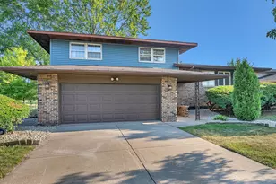 2957 192nd Pl, Lansing, IL 60438 - Photo 1