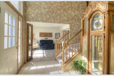 2046 Mission Hills Drive, Elgin, IL 60123 - Photo 4