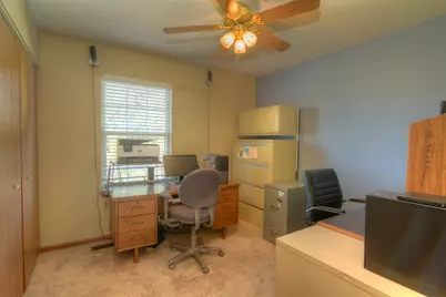 2046 Mission Hills Drive, Elgin, IL 60123 - Photo 30