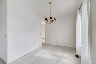 220 University Dr, Mount Prospect, IL 60056 - Photo 10