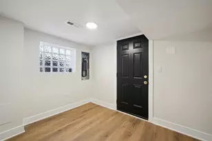 8824 S Wood St, Chicago, IL 60620 - Photo 14