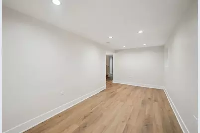8824 S Wood Street, Chicago, IL 60620 - Photo 18