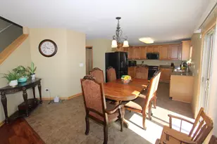 7302 Donovan Dr, Joliet, IL 60431 - Photo 12