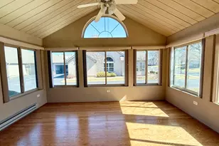 18244 Murphy Cir, Tinley Park, IL 60487 - Photo 8